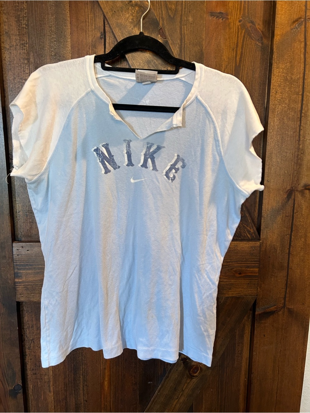 Vintage Y2K Nike Women's White Graphic Short Sleeve Tee XXL fits more like a M